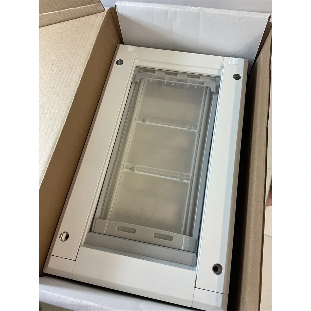 New Endura Flap Small White Double Flap for Dogs Energy Efficient All weather US